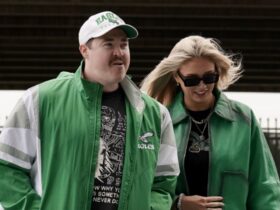 sarah gillis shane gillis sister